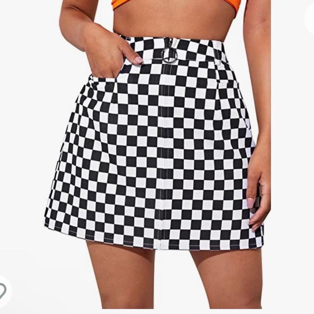 Women's Checkered High Waist Mini Skirt Black and White S